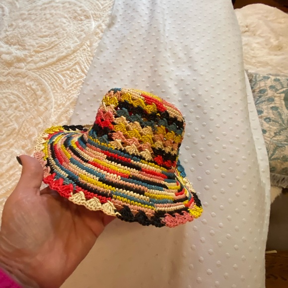 Greenpacha crocket hat - Picture 5 of 7